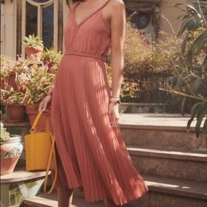 Sezane Pia Rosewood M NWT